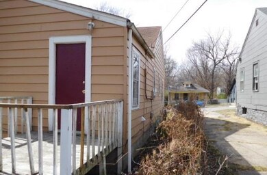 6837 Walrond Ave, Kansas City, MO 64132 - photo 4