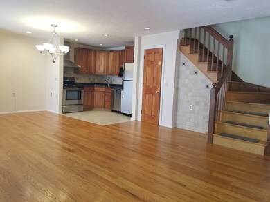 152 Quincy Shore Dr unit 25, Quincy, MA 02171 - photo 2