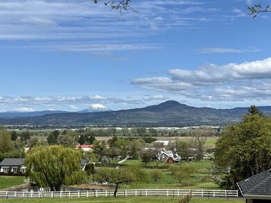 2156 W Hillside Dr, Central Point, OR 97502 - photo 6