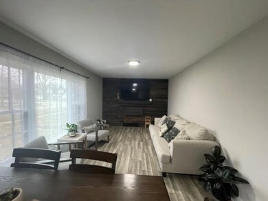 117 Ashland St, Oswego, IL 60543 - photo 6