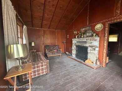 136 N Lake Ave, Pinedale, WY 82941 - photo 4