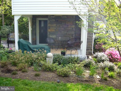 1031 Carroll Rd, Wynnewood, PA 19096 - photo 3