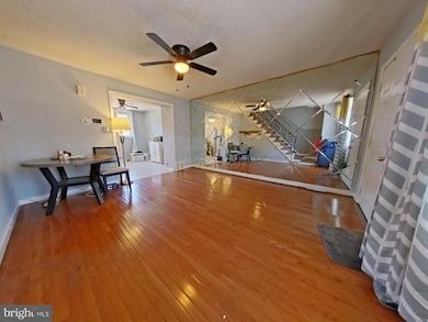 4132 Claridge St, Philadelphia, PA 19124 - photo 5