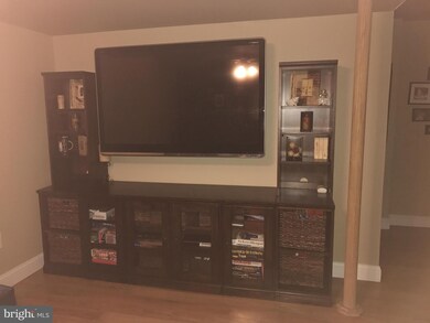 5380 View Point Ct, Sykesville, MD 21784 - photo 4