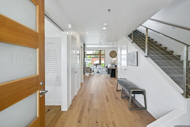 2735 NW Crossing Dr unit 201, Bend, OR 97703 - photo 4