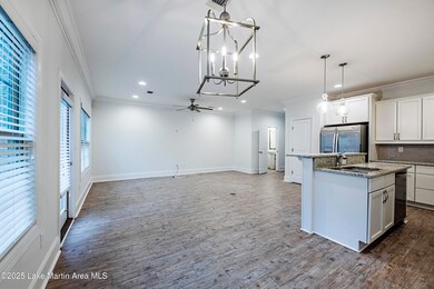 KITCHEN FAMILY ROOM 3