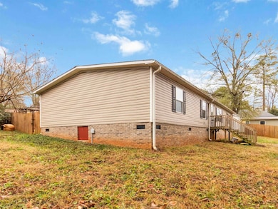 8 Doby Ct, Wellford, SC 29385 - photo 2