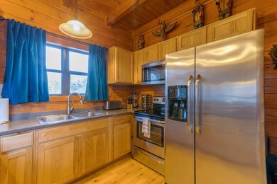 905 Mcmakin Way unit Cabin, Pigeon Forge, TN 37863 - photo 6