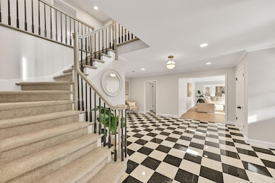 10525 N Fairway Ln, Mequon, WI 53092 - photo 4