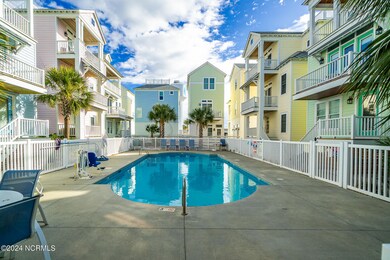 Community pool