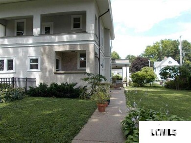 503 Delavan St, Lincoln, IL 62656 - photo 4