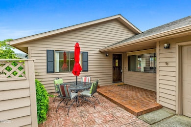 4-web-or-mls-1945 Banyan Ct NW 4