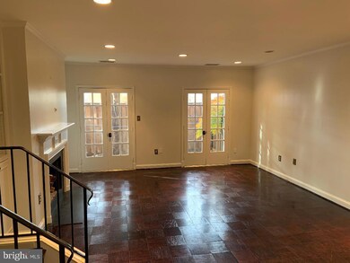 1650 Beekman Place NW unit D, Washington, DC 20009 - photo 2