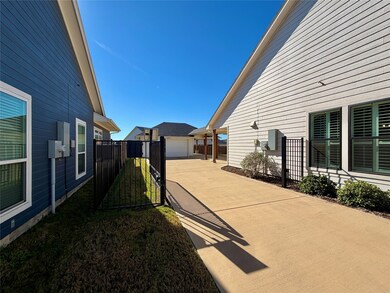 649 Gray Rd, Burleson, TX 76028 - photo 2