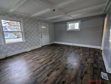 216 W Clark St, Jackson, MI 49203 - photo 2