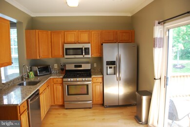 8653 Willow Leaf Ln, Odenton, MD 21113 - photo 6