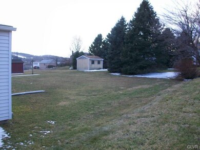 321 Center St, Slatington, PA 18080 - photo 7
