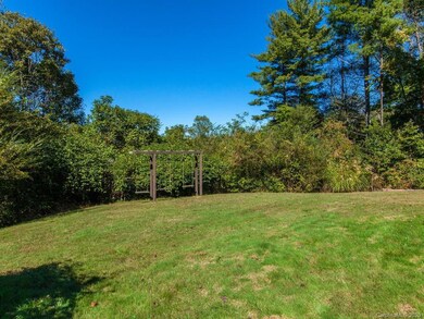 62 Wynne Dr, Asheville, NC 28806 - photo 4