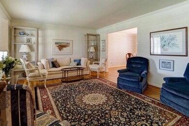 FORMAL LIVING RM COLUMBUS OHIO
