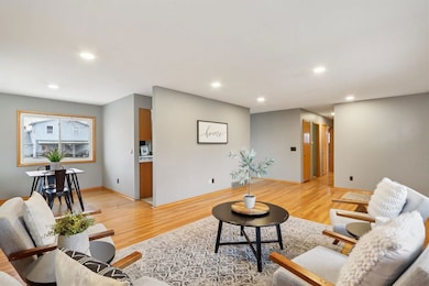 205 E Washington St, Norway, IA 52318 - photo 6