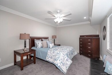 346 Terrace Rd unit I3-346, Bayport, NY 11705 - photo 6