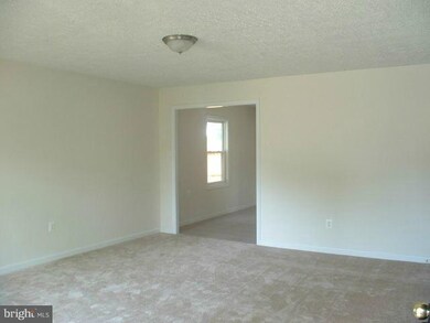 9306 Fontana Dr, Lanham, MD 20706 - photo 4