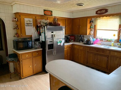 6 E Poplar St, Nanticoke, PA 18634 - photo 4