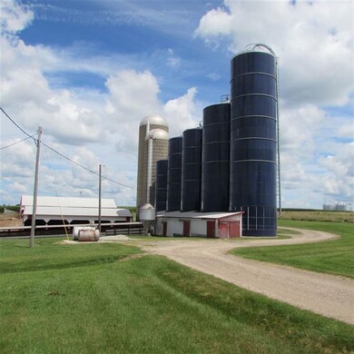 6807 Irish Hollow Rd, Lancaster, WI 53813 - photo 3