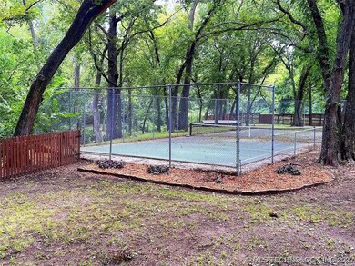 2301 Camden Ct, Bartlesville, OK 74006 - photo 5