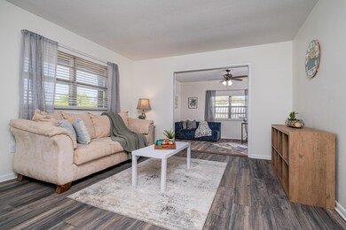 72 Port Dixie Dr-4