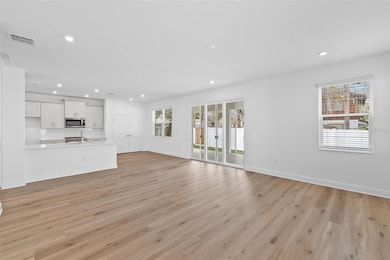 6216 29th St N, St. Petersburg, FL 33702 - photo 5