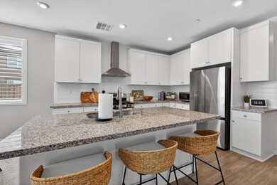 10124 Wayfaring Dr, Stockton, CA 95219 - photo 6