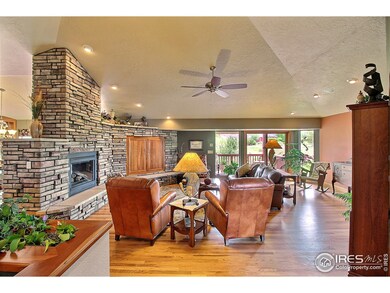 Spacious Great Room/Living room