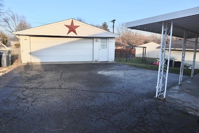 417 Cherry St, Beech Grove, IN 46107 - photo 4