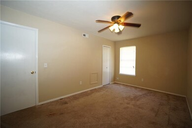 1617 NE 5th St, Moore, OK 73160 - photo 6