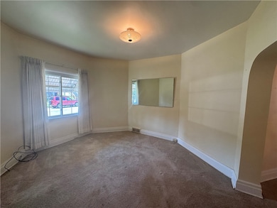 267 Sherman Ave, Vandergrift, PA 15690 - photo 2