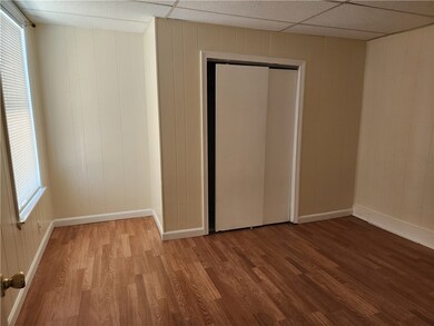 4 Smith St, Warwick, RI 02886 - photo 4