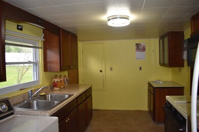 109 North Dr, Geneva, IN 46740 - photo 7