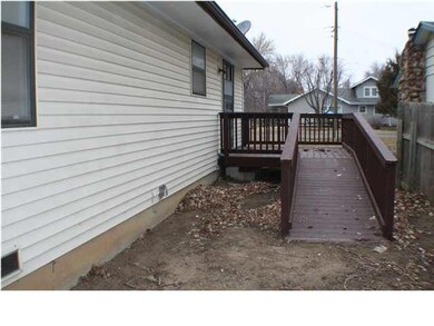 4809 - Back of the house / Deck