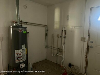 343 S Grace St, Lansing, MI 48917 - photo 6