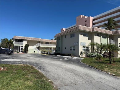 1450 N Riverside Dr unit 208, Pompano Beach, FL 33062 - photo 4