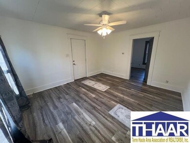 1047 N 9th St, Clinton, IN 47842 - photo 5