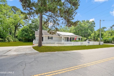 1205 Duncan Dr, Beaufort, SC 29902 - photo 3