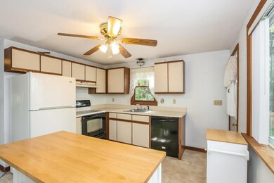 39 E Chop Dr, Oak Bluffs, MA 02568 - photo 6