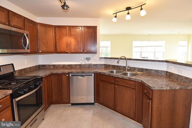 11200 Wortham Crest Cir unit 93, Manassas, VA 20109 - photo 5