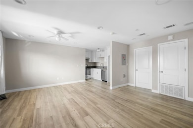 11731 Runnymede St unit 3, North Hollywood, CA 91605 - photo 4