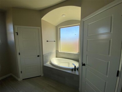 3329 Windcrest Dr, Granbury, TX 76049 - photo 6