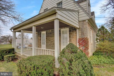 3622 Raymond St, Reading, PA 19605 - photo 5