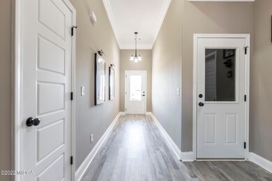 107 Exeter Way 8