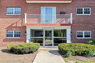 36 Greentree Ln unit 39, South Weymouth, MA 02190 - photo 3